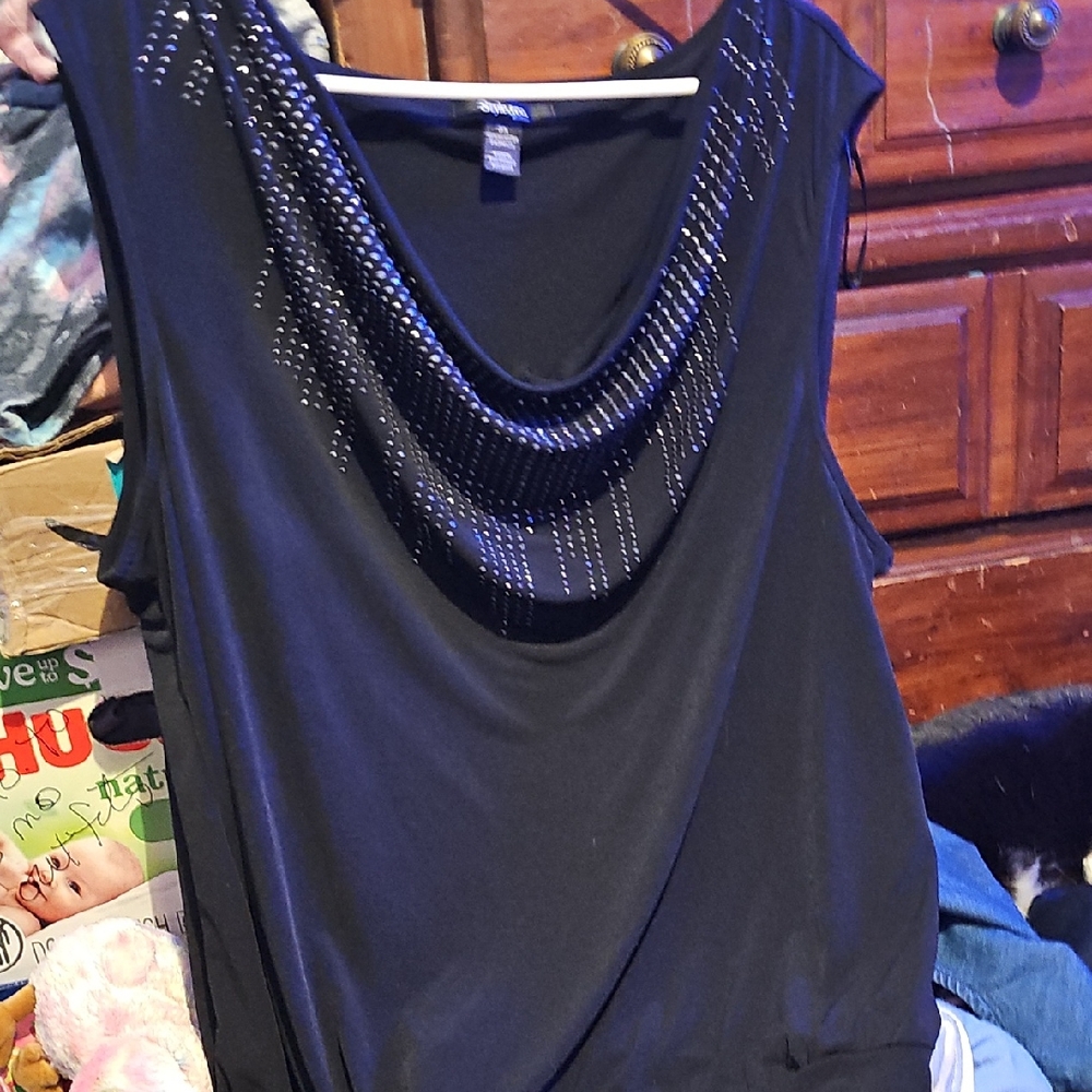 !!.              Women's 3X Blouse